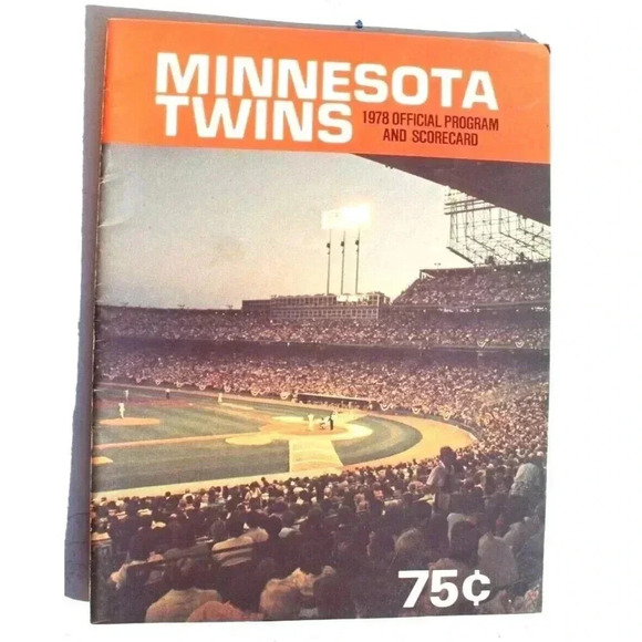 Vintage December 1976 Big Book of Boxing Magazine - Ali Morton III Bonus Section - Picture 1 of 3